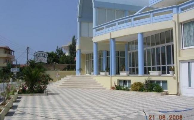 Фото отеля Eleni Palace Apartments
