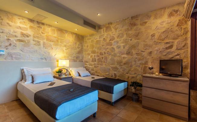 Фото отеля EXENSIAN VILLAS & SUITES