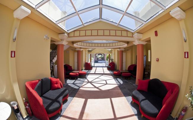 Фото отеля Cristina Maris Hotel