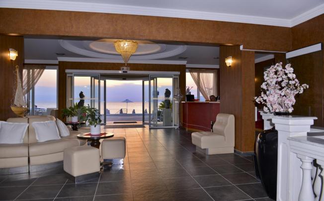 Фото отеля Cristina Maris Hotel