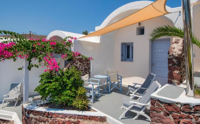 Фото отеля Akrotiri Hotel