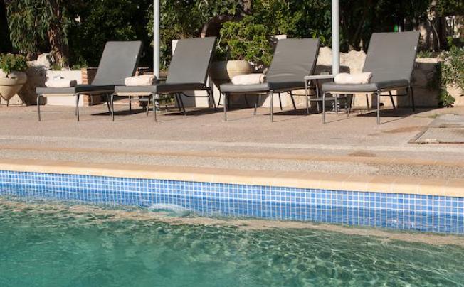 Фото отеля Petrino Suites Hotel
