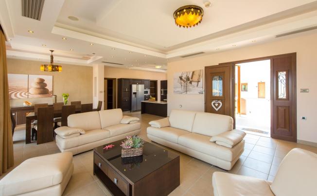 Фото отеля Villa Pasithea Suites