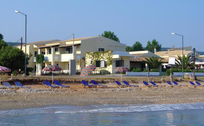 Фото отеля Salvanos Beachfront Apartments