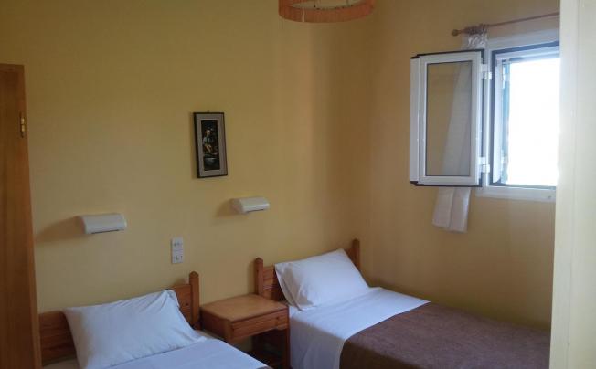 Фото отеля Salvanos Beachfront Apartments