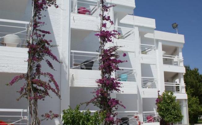 Фото отеля Marathon Beach Resort