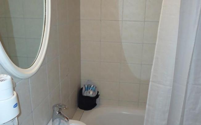 Фото отеля MADRES APARTMENTS