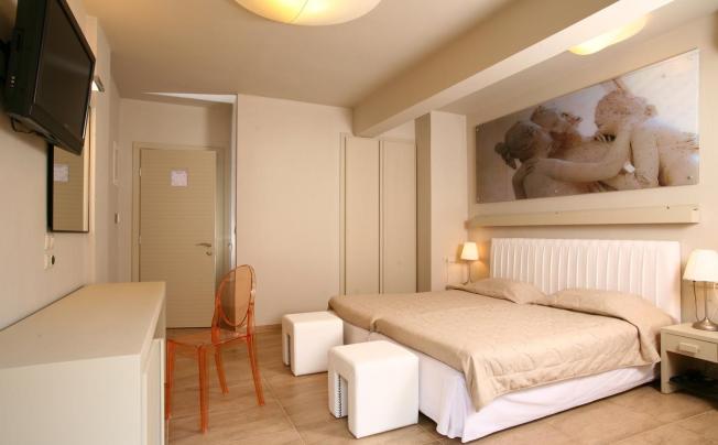 Фото отеля Bourtzi Boutique Hotel
