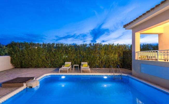 Фото отеля LORENZO LUXURY VILLAS