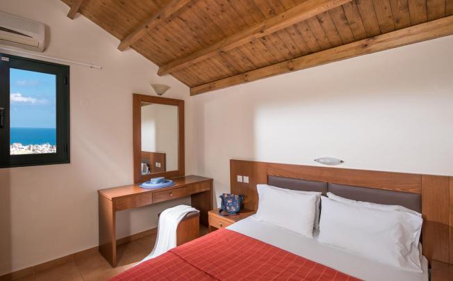 Фото отеля Dia Apartments