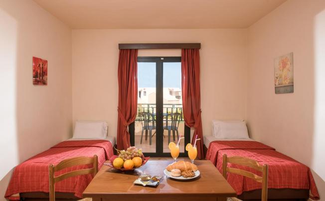 Фото отеля Dia Apartments