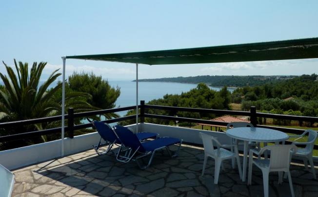 Фото отеля Villa Oasis Nea Potidea