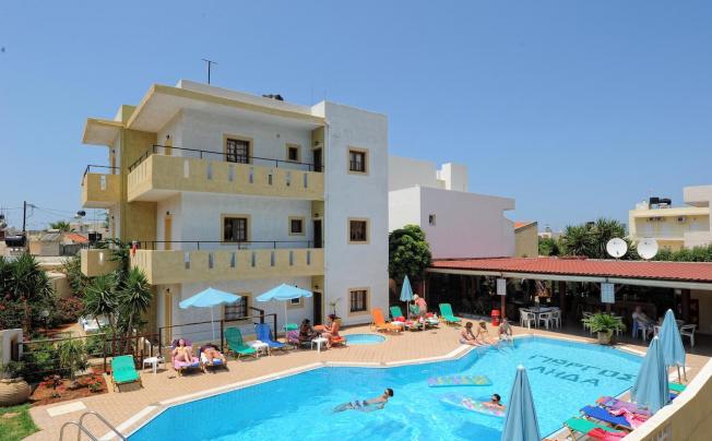 Фото отеля Stelios Residence Apartments