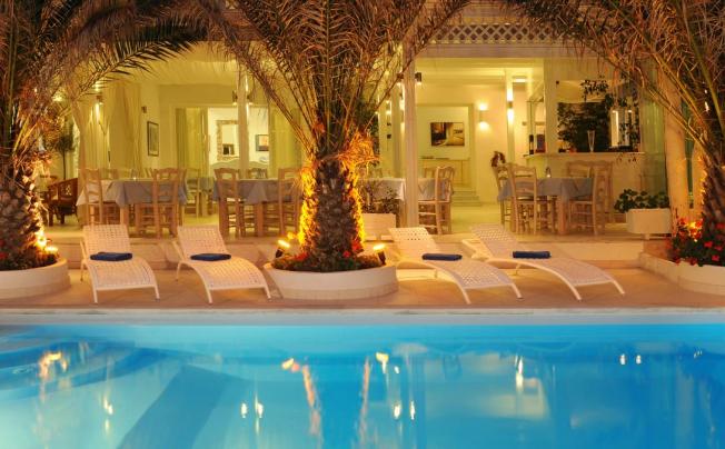 Фото отеля Alesahne Beach Hotel