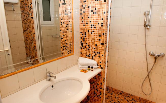 Фото отеля LONDON HOTEL 