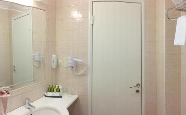Фото отеля LONDON HOTEL 
