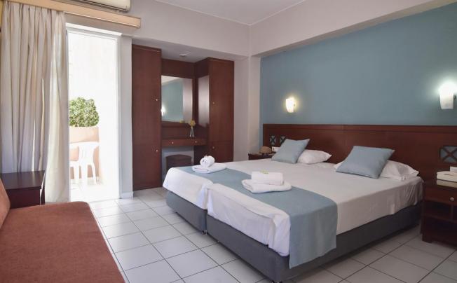 Фото отеля Hermes Hotel KISSAMOS