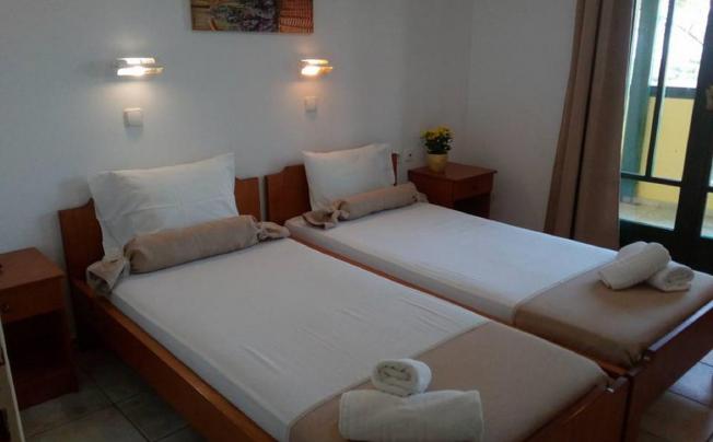 Фото отеля Aspri Petra Hotel Apartments