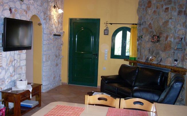 Фото отеля Papatsiros Villas