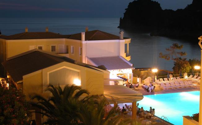 Фото отеля Ithea Suites Hotel
