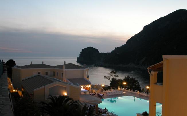 Фото отеля Ithea Suites Hotel