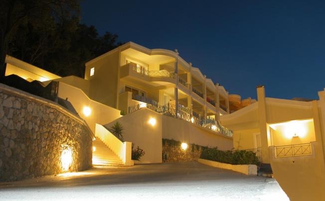 Фото отеля Ithea Suites Hotel