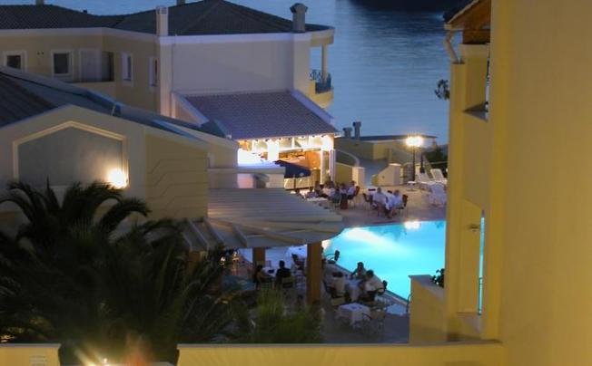 Фото отеля Ithea Suites Hotel