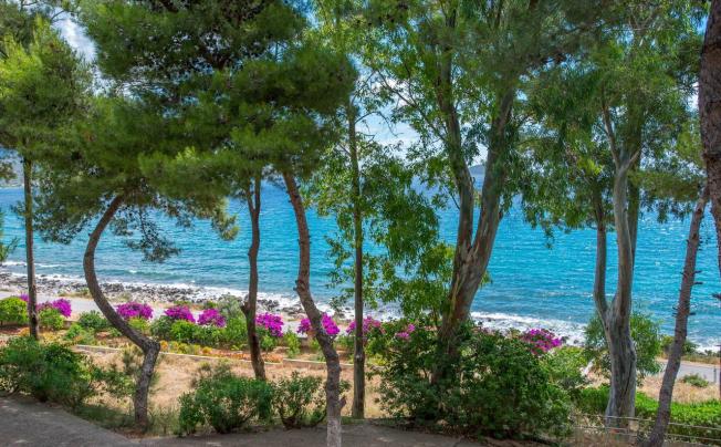 Фото отеля Douka Seafront Residence