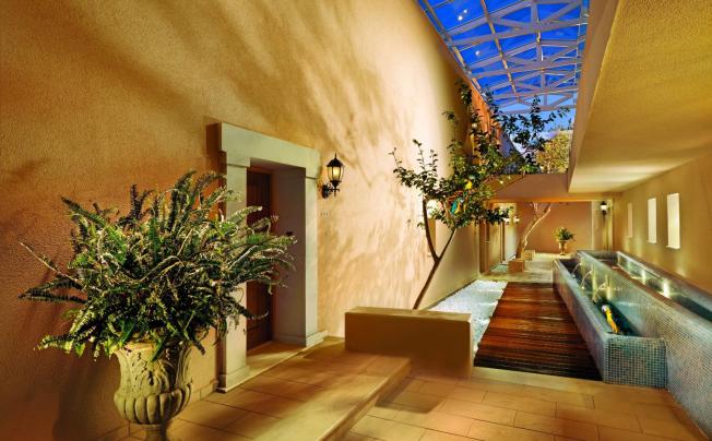 Фото отеля Eternal Oasis Hotel Bungalows, Suites & Maisonettes