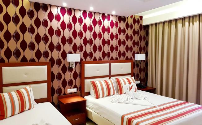 Фото отеля Diamond Hotel