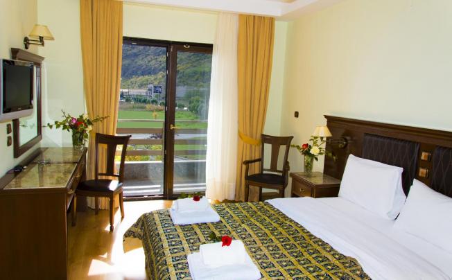 Фото отеля Tsamis Hotel