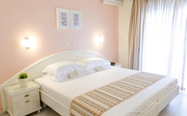 Фото отеля Strass Hotel