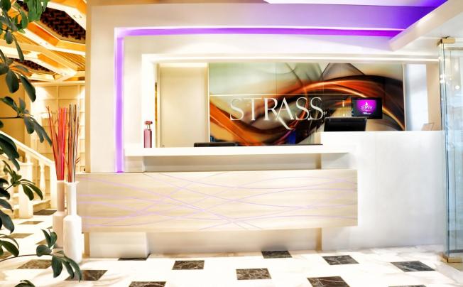 Фото отеля Strass Hotel