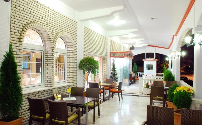 Фото отеля Strass Hotel