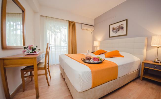 Фото отеля Faedra Beach Hotel
