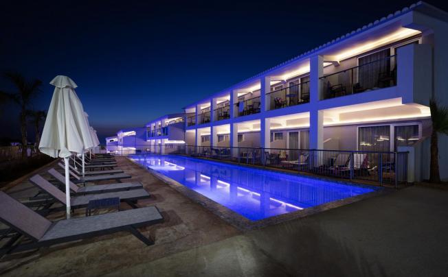Фото отеля Caretta Paradise Hotel