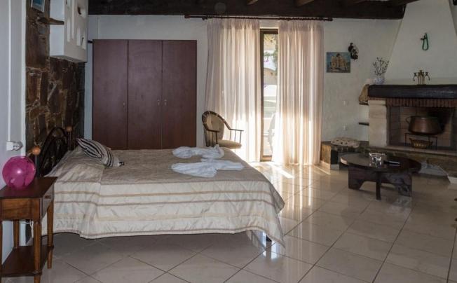 Фото отеля Bella Casita Family Apartments