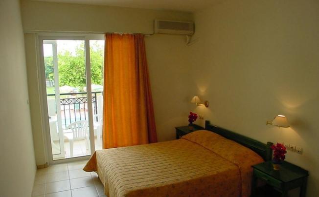 Фото отеля Bella Casita Family Apartments
