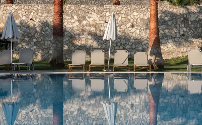 Фото отеля LANGLEY RESORT ALMIRIDA BAY