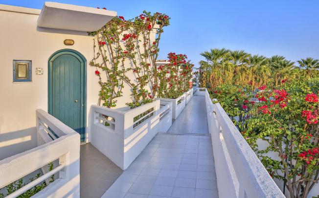 Фото отеля Alex Beach Hotel