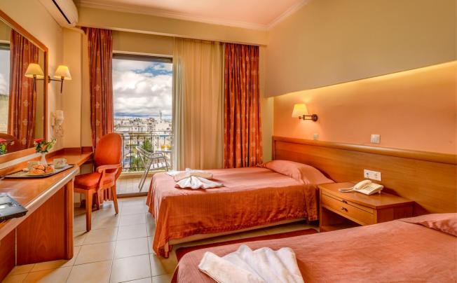 Фото отеля Nefeli Hotel Chania