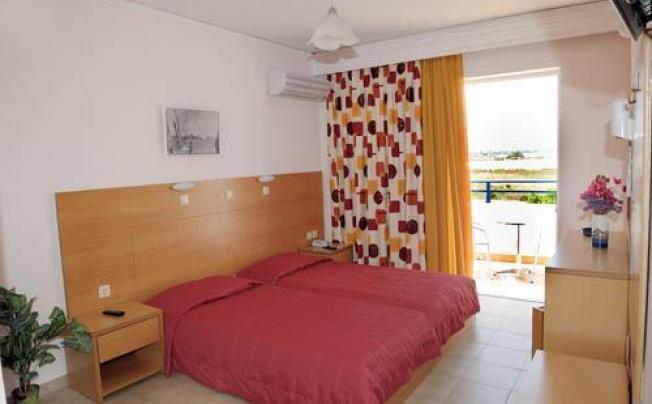 Фото отеля Tigaki's Star Hotel 