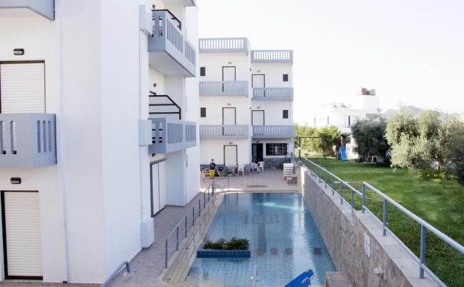 Фото отеля Popi Aparthotel