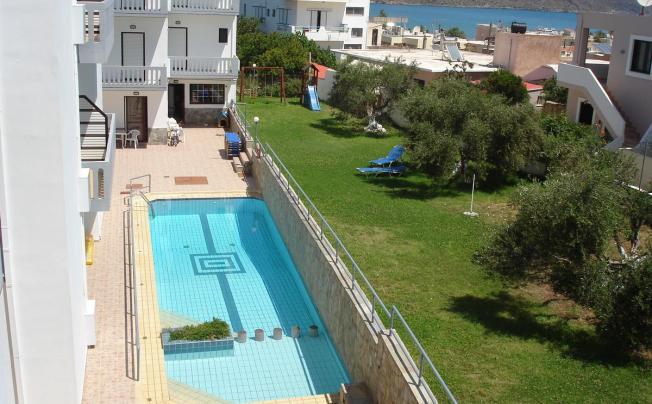 Фото отеля Popi Aparthotel