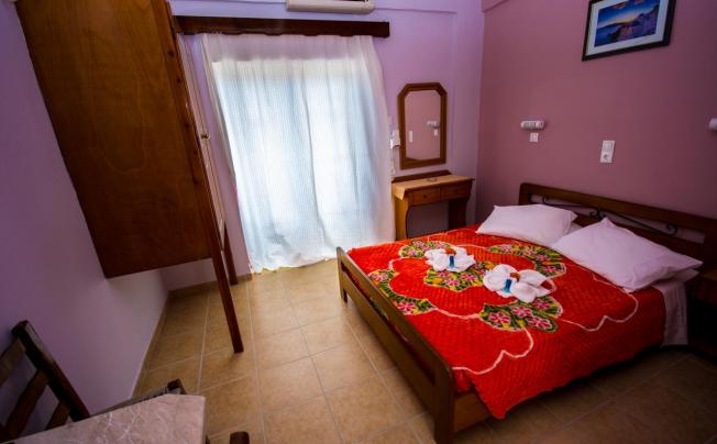 Фото отеля Villa Popi Studios