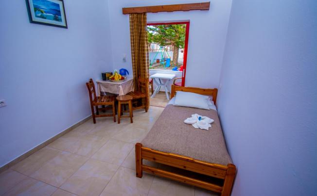 Фото отеля Villa Popi Studios