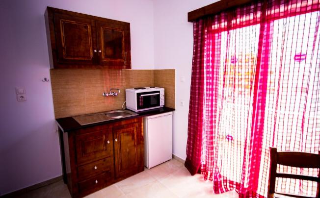 Фото отеля Villa Popi Studios