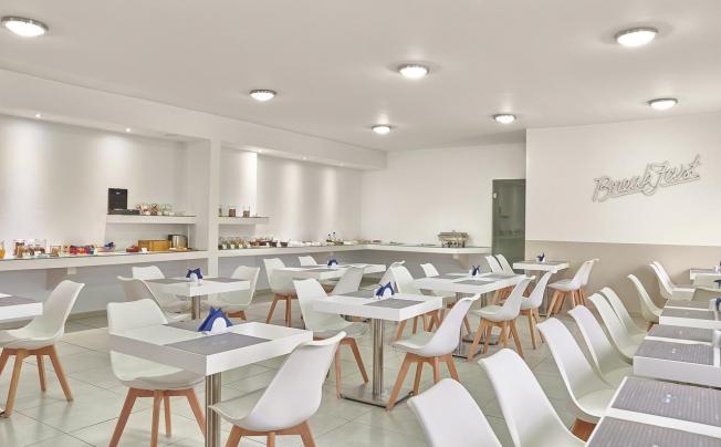 Фото отеля SEA VIEW HOTEL AND APARTMENTS