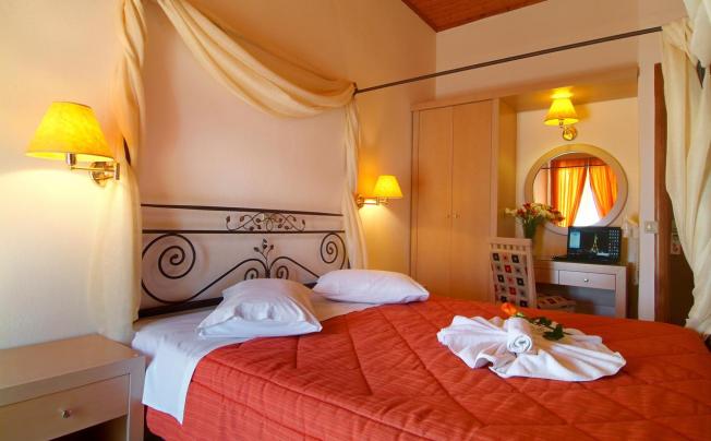 Фото отеля Acropole Delphi Hotel