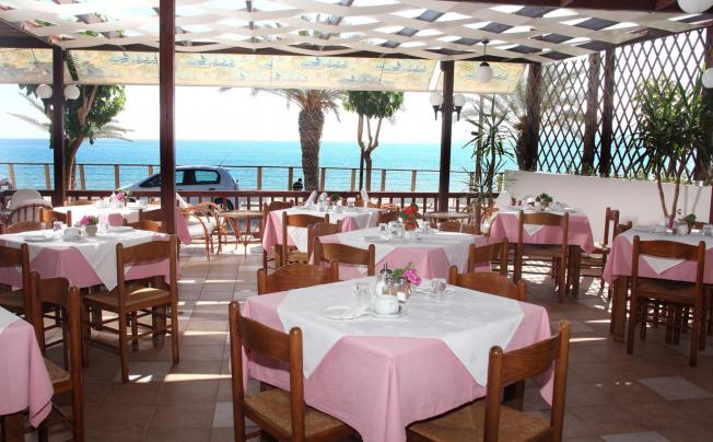 Фото отеля THISVI HOTEL